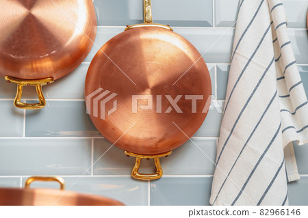 Modern kitchen details with copper kitchenware close up 82966146