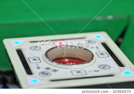 Mahjong dice 82968870