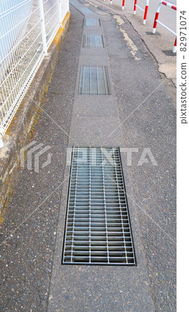 安裝在路上的光柵景觀 安裝在路上的光柵景觀 82971074