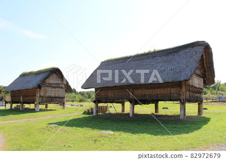 三內丸山遺址的高蹺建築 82972679