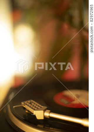 Record player retro vintage music 82972965