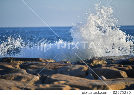 波浪,波浪,飛濺 波浪,波浪,飛濺 82975280