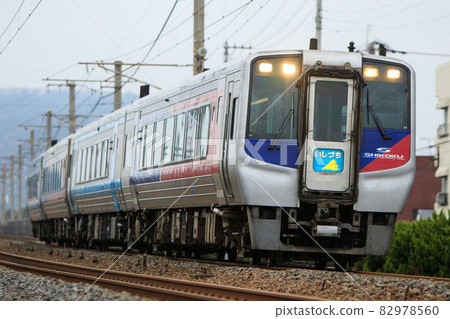 JR四國N2000系列特快“Ishizuchi” JR四國N2000系列特快“Ishizuchi” 82978560