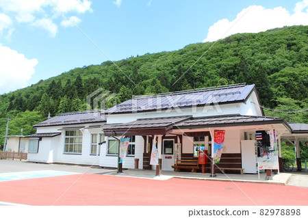 Tadami Line Aizu-Yanazu Station (1) 82978898