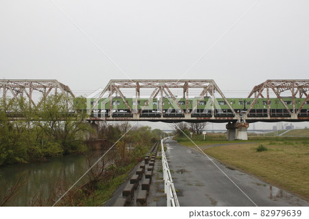 Osaka East Line 201 Series (Yodogawa Bridge) Osaka East Line 201 Series (Yodogawa Bridge) 82979639