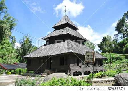 WEST SUMATERA, INDONESIA -JUNE 8, 2014: Tuo Kayu Jao Mosque is located in West Sumatra, Indonesia. Built in 1599 and is the second oldest mosque in Indonesia. 82983874