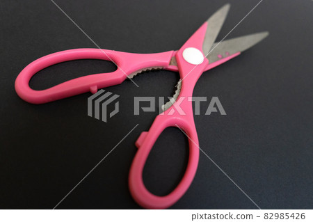 Stationery / scissors A Stationery / scissors A 82985426