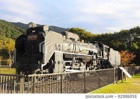 Hiroshima steam locomotive "D51 type 720" 82986058
