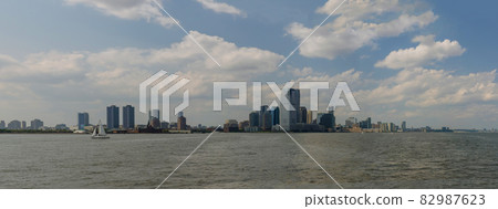 Panoramic view of Jersey City the Hudson River on a beautiful day 82987623