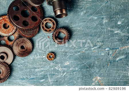 Top view of old rusty car parts Top view of old rusty car parts 82989196