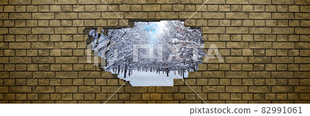 破磚上的雪景 82991061