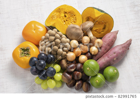 Assorted ingredients of autumn blessings 82991765