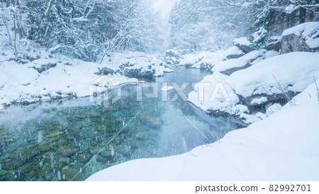 冬季阿特拉谷 冬季阿特拉谷 82992701