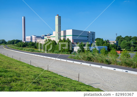 荒川沿岸、環境中心附近的風景、盛夏的風景、埼玉市、上尾市 82993367