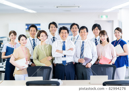 辦公室業務人 82994276