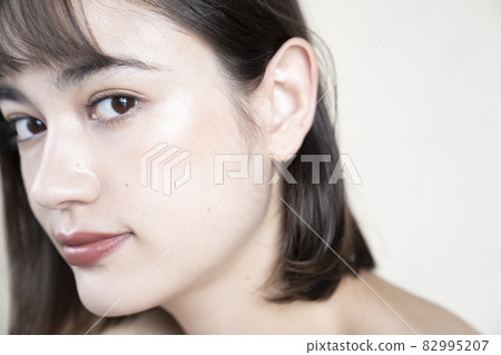 Woman beauty portrait Woman beauty portrait 82995207