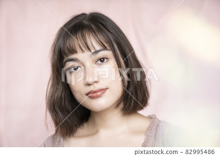 Woman beauty portrait Woman beauty portrait 82995486