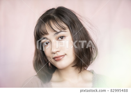 Woman beauty portrait Woman beauty portrait 82995488