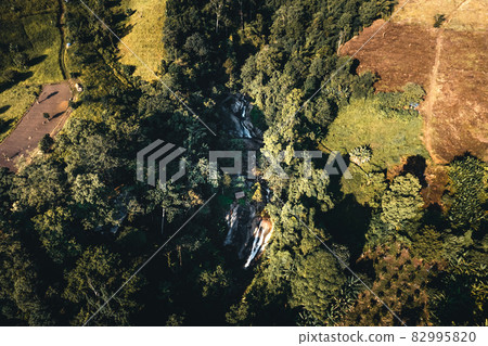 Villages and rural farmland in the late morning 82995820