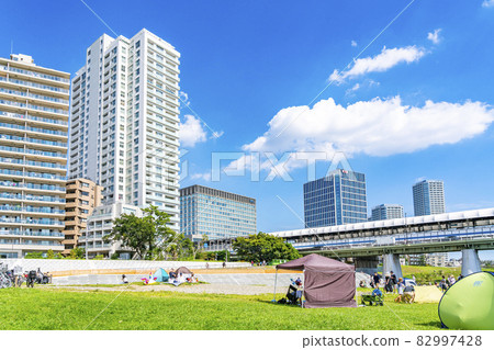 [東京] 從世田谷區兵庫島公園看二子玉川的街景 82997428