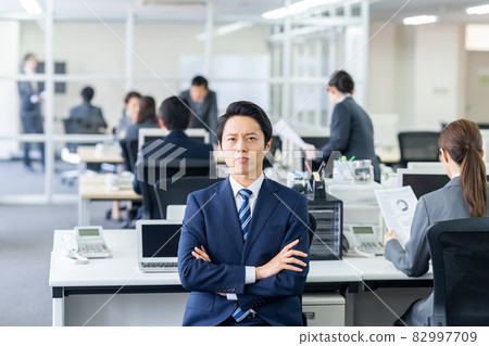 Office businessman 82997709