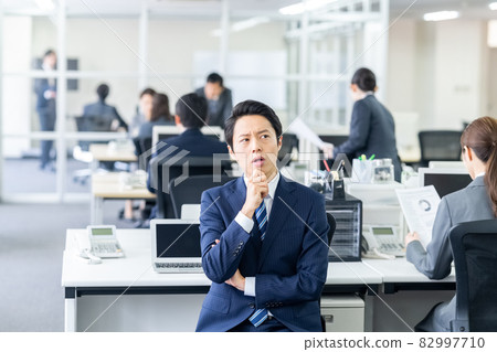 Office businessman 82997710