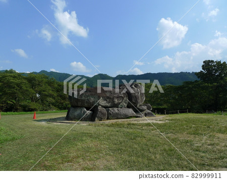 It may be the tomb of Soga no Umako, a symbol of Asukaji where you can feel the romance of ancient times. 82999911
