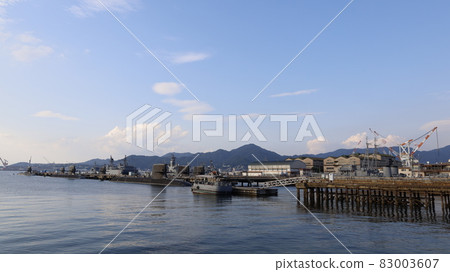 An anchored submarine seen from the park "Array Karasukojima" in Kure City, Hiroshima Prefecture An anchored submarine seen from the park "Array Karasukojima" in Kure City, Hiroshima Prefecture 83003607