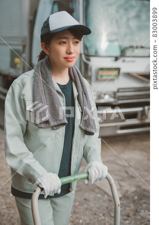 Female truck driver Female truck driver 83003899