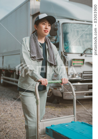 Female truck driver Female truck driver 83003900