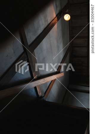 Old houses 83004467