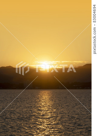 Lake Hamana sunset seen from the ship 83004694
