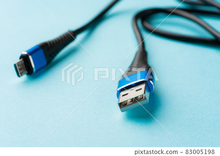 USB cable 83005198