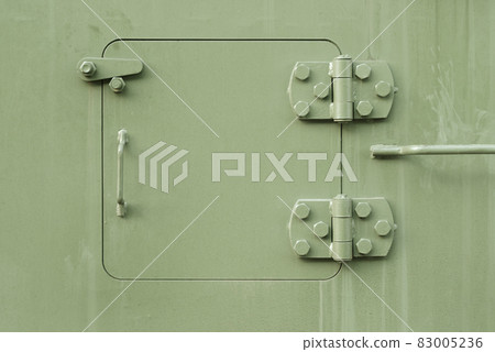 Green heavy armoured steel door 83005236