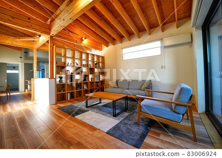 Large living room in a new home 83006924