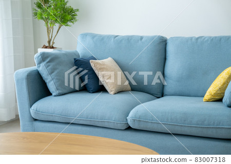 A bright living room with sunshine A bright living room with sunshine 83007318