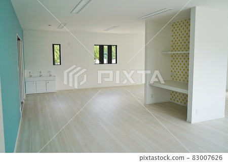 Daycare hall for new homes 83007626