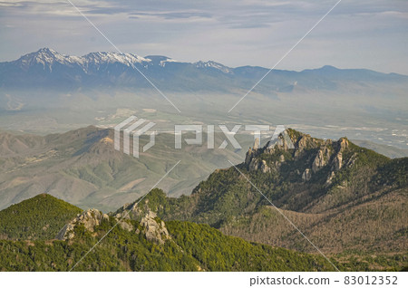 Yatsugatake & Mt. Mizugaki 83012352