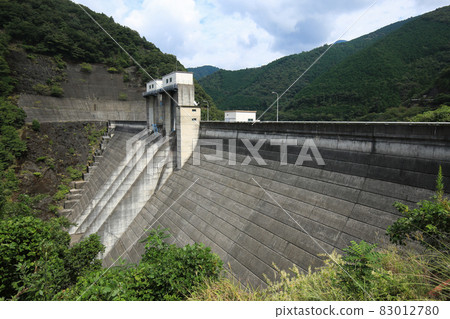 愛媛縣宇和島市三井水壩 愛媛縣宇和島市三井水壩 83012780