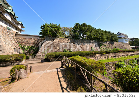 Nagoya Castle in the summer sky, Honmaru Palace and Ishigaki Nagoya Castle in the summer sky, Honmaru Palace and Ishigaki 83015552