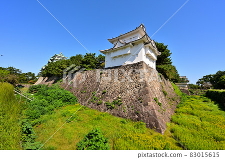 Nagoya Castle in the summer sky, Honmaru Palace and Ishigaki Nagoya Castle in the summer sky, Honmaru Palace and Ishigaki 83015615