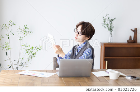 令人煩惱的女人 83023726