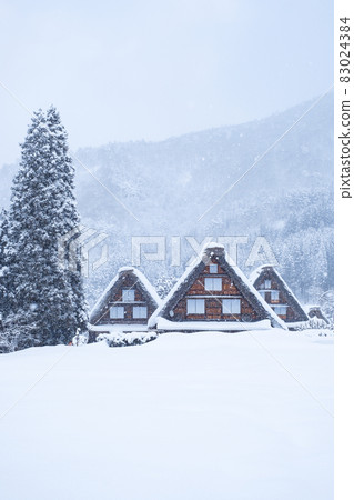 Shirakawago (winter) 83024384