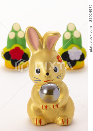Rabbit New Year's material, fortune-telling rabbit 83024972
