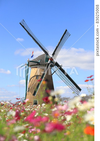 櫻花故鄉廣場風車和宇宙 83025008