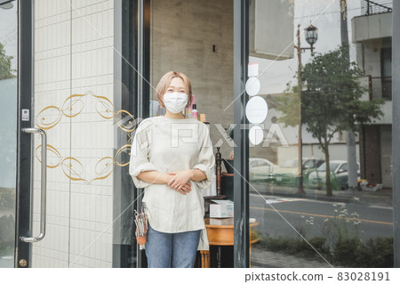 科羅娜的美髮店（入場） 83028191