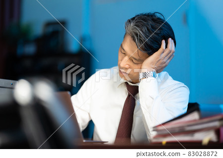 商人加班中間人 83028872