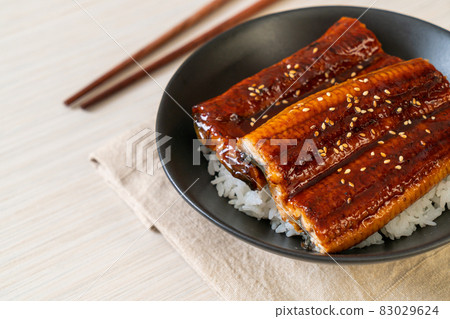 Japanese eel grilled with rice bowl or Unagi don 83029624