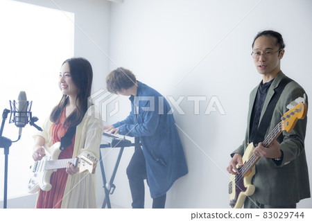 Band practice recording 83029744