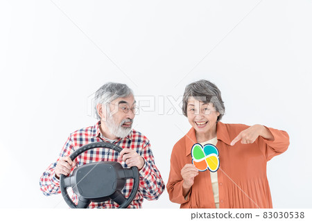 老年司機紅葉標記 83030538